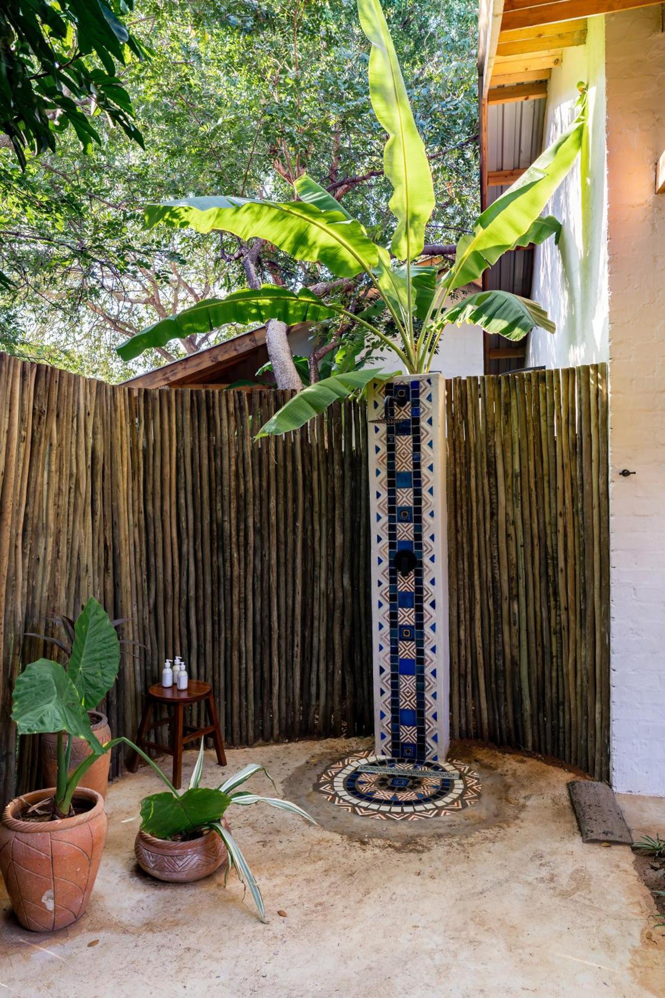 Shongwe Oasis Hotel Victoria Falls Exterior foto